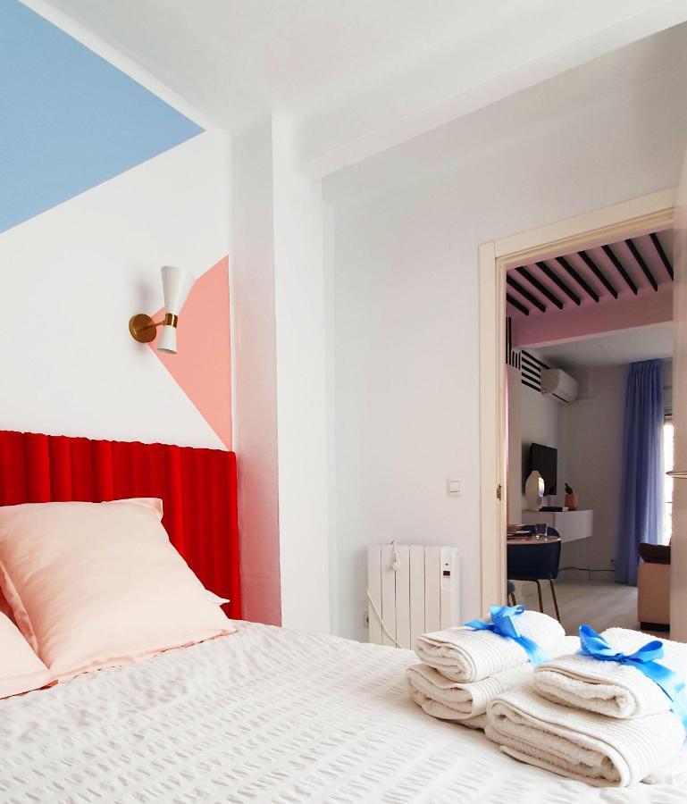 Memphis Design Apartment *