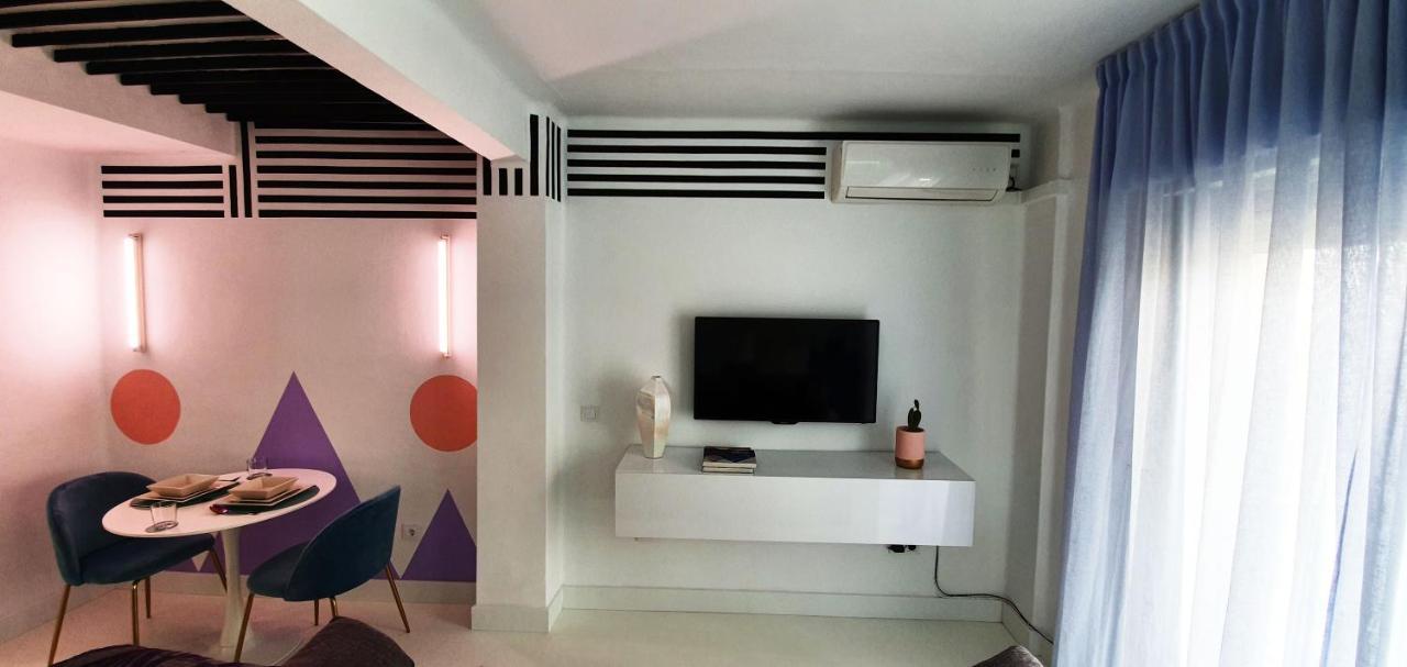 Memphis Design Seville